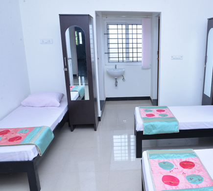 Paying Guest Accommodation For Women in Chennaii